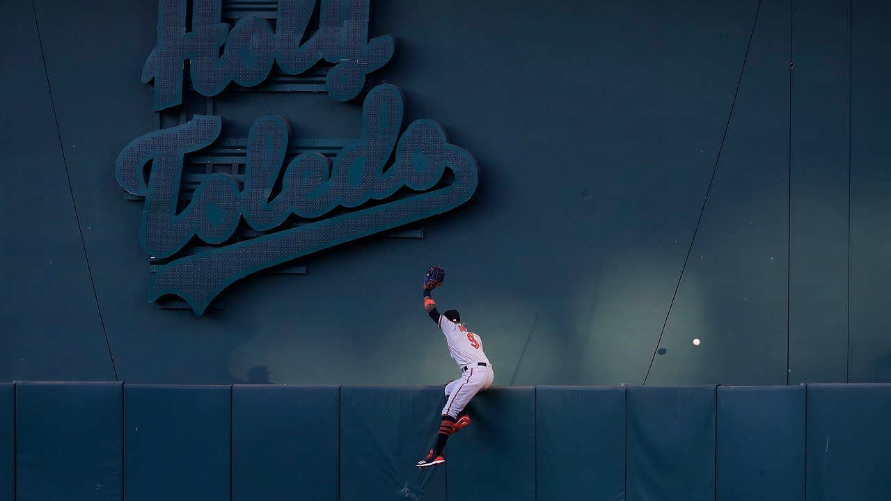 Athletics hit 6 home runs in 16-2 rout of Orioles